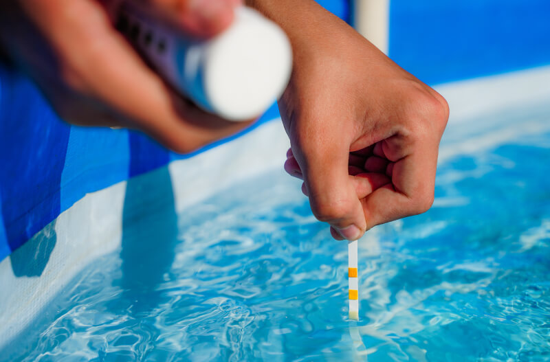 ¿Cómo realizar un correcto mantenimiento de tu piscina?